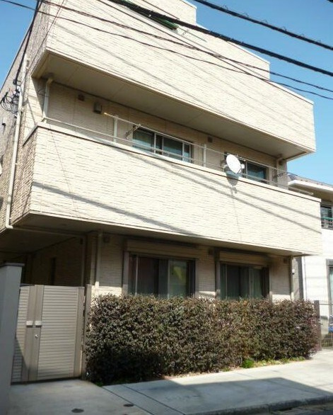 シャーメゾン弥生の外観