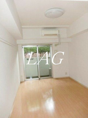 【居間・リビング】 | らふぃね壱番館 | 洋室のお部屋です。