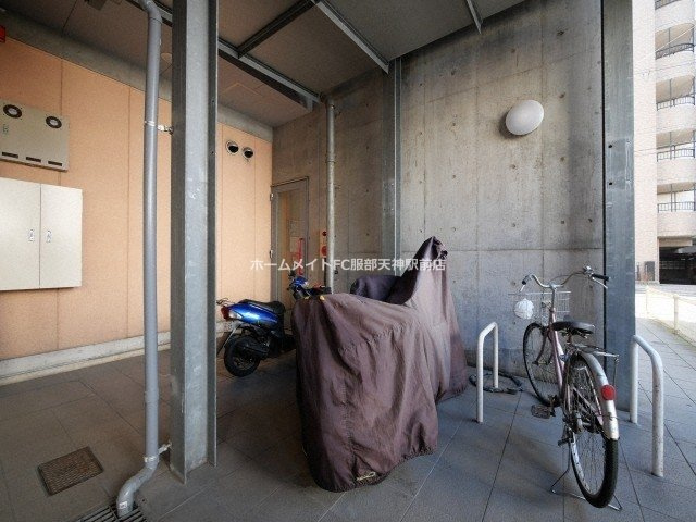 パークヴュー北梅田の駐車場