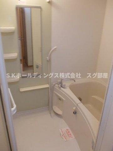アヴァンティ黒井の浴室