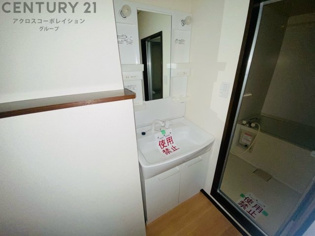 独立洗面化粧台付きでおすすめです！