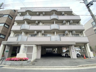 敷地内に駐輪場があります♪