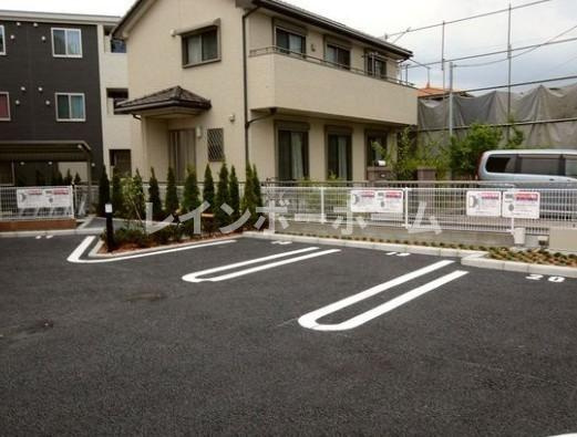 シトラス・ヴィレッジCの駐車場