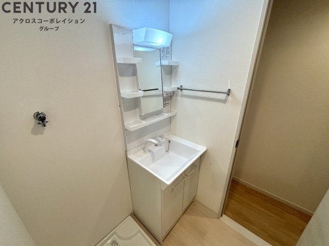 独立洗面化粧台付きでおすすめです！
