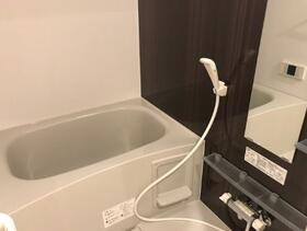 ウェルスクエア目黒中町の浴室|※別部屋参照