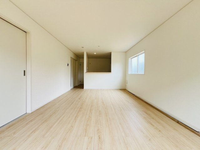 碧南市浜田町四丁目108番の一部『仲介手数料無料』新築一戸建て・建売の前面道路含む現地写真
