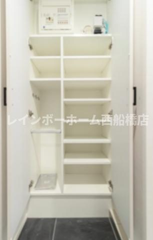 セレサ市川行徳の収納