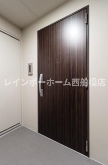 セレサ市川行徳の玄関