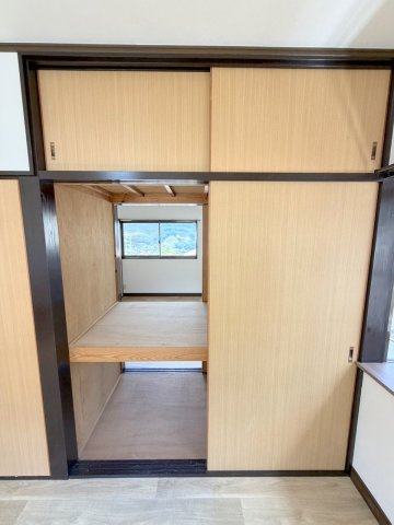 広島市安佐北区可部町大字勝木の一戸建ての収納