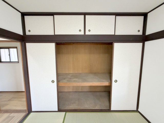 広島市安佐北区可部町大字勝木の一戸建ての収納