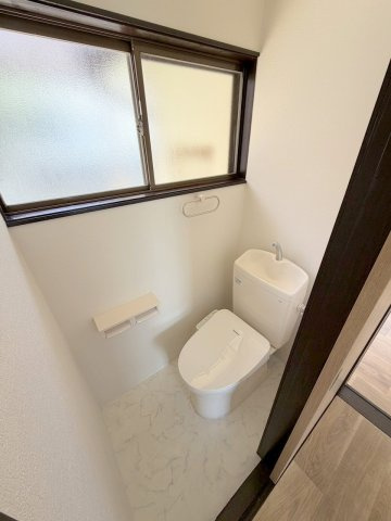 広島市安佐北区可部町大字勝木の一戸建てのトイレ