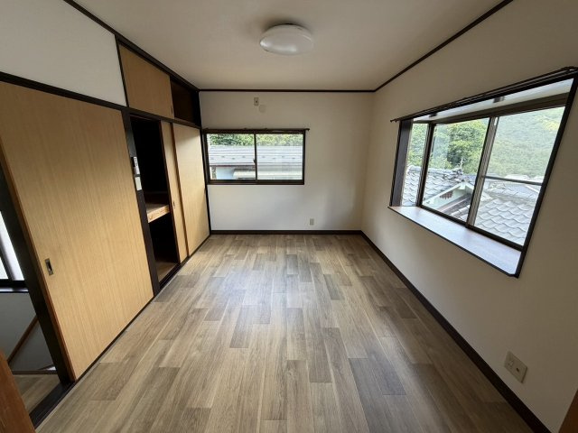 広島市安佐北区可部町大字勝木の一戸建ての居間・リビング