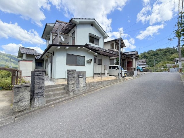 広島市安佐北区可部町大字勝木の一戸建て