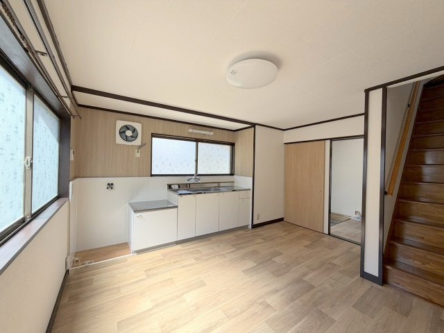 広島市安佐北区可部町大字勝木の一戸建ての居間・リビング