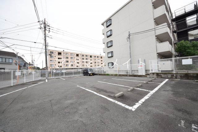 【駐車場】 | エーデルハイム原宿 | 駐車スペースもあります