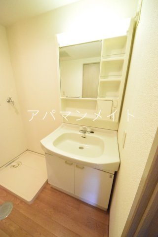 【洗面所】 | エーデルハイム原宿 | 忙しい朝には欠かせない洗面所です
