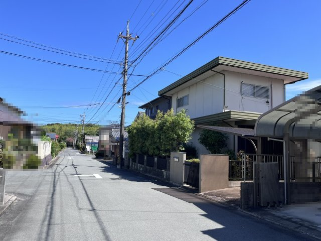 【前面道路含む現地写真】の画像