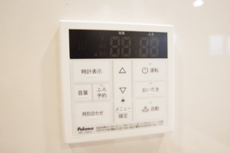 【発電・温水設備】 | 【仲介手数料無料！！】立川市栄町4丁目　新築戸建て（全2棟）1号棟　5590万円