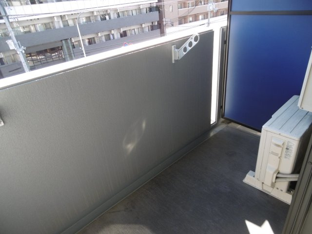 Ｍ－ＲＥＳＩＤＥＮＣＥ新大阪Ｇａｒｄｅｎのバルコニー