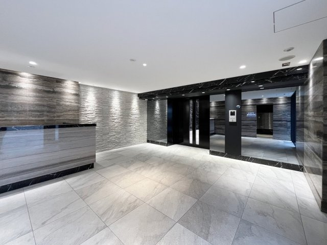 Ｍ－ＲＥＳＩＤＥＮＣＥ新大阪Ｇａｒｄｅｎのロビー