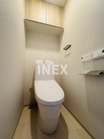 横浜市中区長者町５丁目の賃貸マンションのトイレ