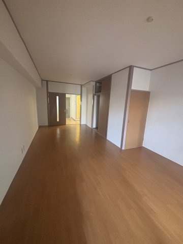 ニュー京阪マンションの居間・リビング