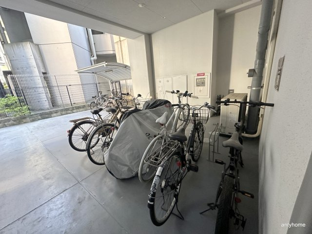 ポローニア立花通り　仲介手数料無料の駐車場