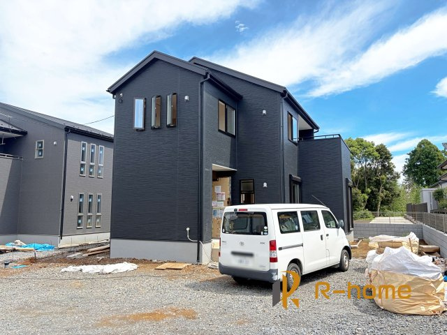 ひたちなか市中根9期　新築戸建て　2号棟の外観|ご予約を頂ければ、『平日』はもちろん『早朝』や『夜間』もご見学可能です♪お気軽にお申し付けください♪