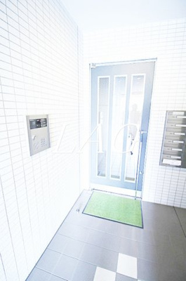 【エントランス】 | クレアーレ | エントランスです。