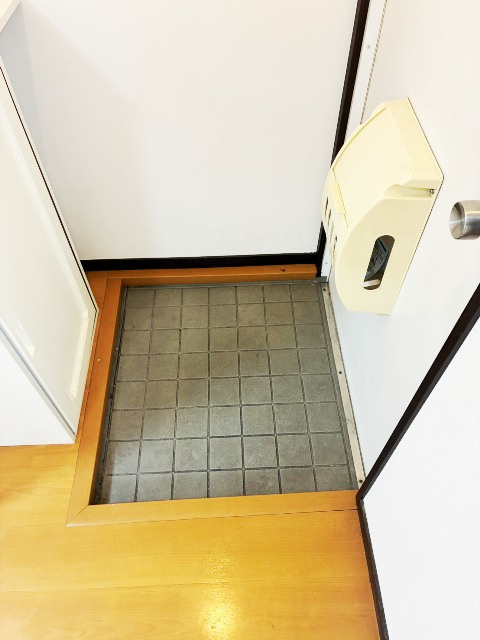 ヒルズＫの玄関