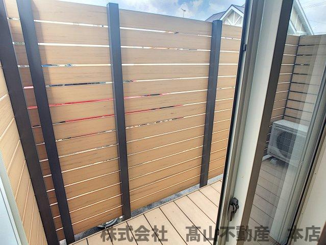 宗像市光岡のアパートのバルコニー
