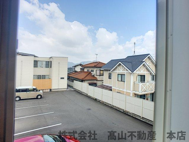 宗像市光岡のアパートの駐車場