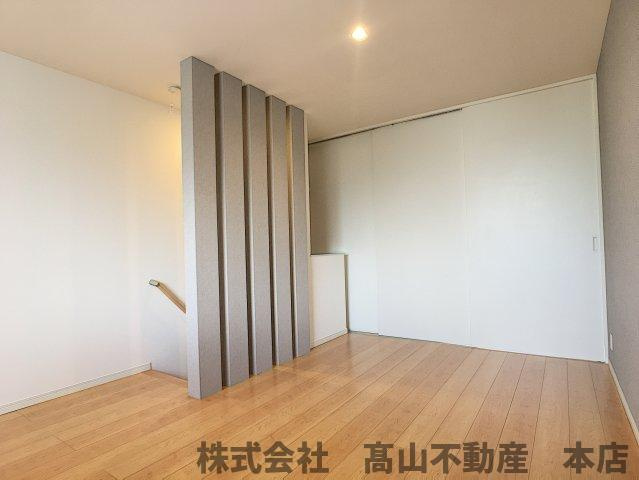 宗像市光岡のアパートの居間・リビング