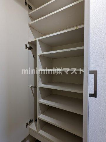 エスリード阿波座サウスプレイスの収納
