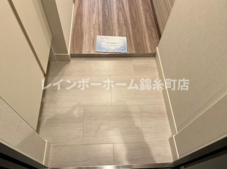 CREALpremier大島の玄関