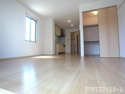【居間・リビング】 | シャーメゾン岡山B棟