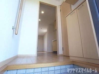 【玄関】 | シャーメゾン岡山B棟