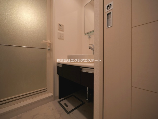 セレッソコート上本町EASTの独立洗面台