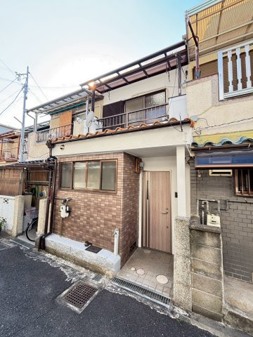 綾園3丁目戸建のエントランス