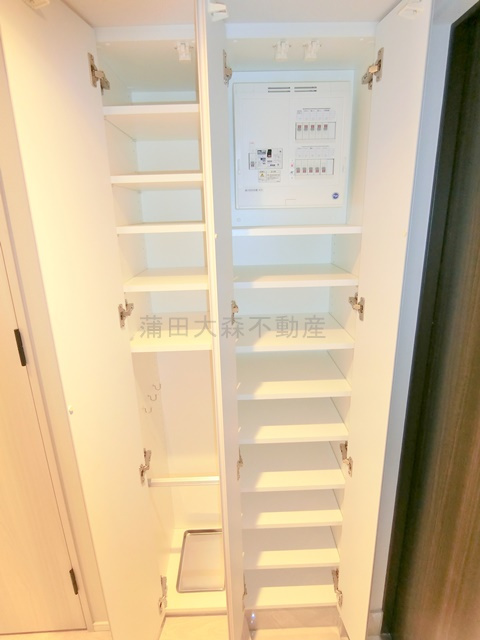 シーズンフラッツ大森西の収納|シューズボックス