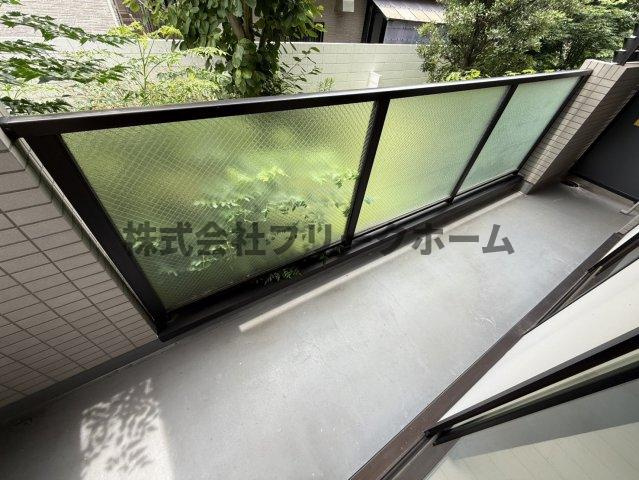 武蔵野市吉祥寺東町１丁目の賃貸マンションのバルコニー