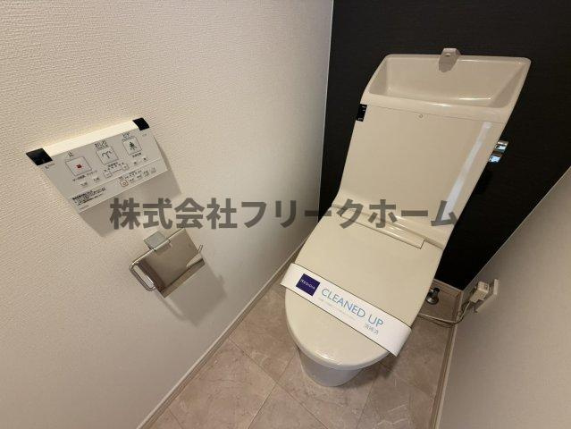 武蔵野市吉祥寺東町１丁目の賃貸マンションのトイレ