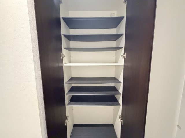 エカルラート青谷の収納