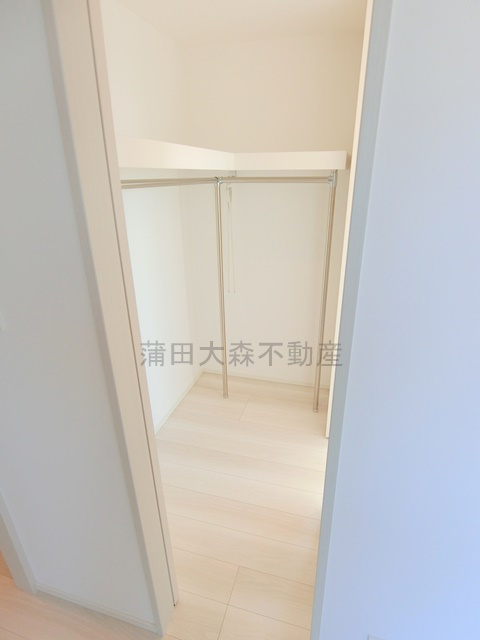 シーズンフラッツ大森西の収納|大型収納　２部屋からアクセスできるウォークインクローゼット