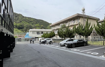 【その他共用部分】 | HAKONE YUMOTO BASE | 平置き駐車場付