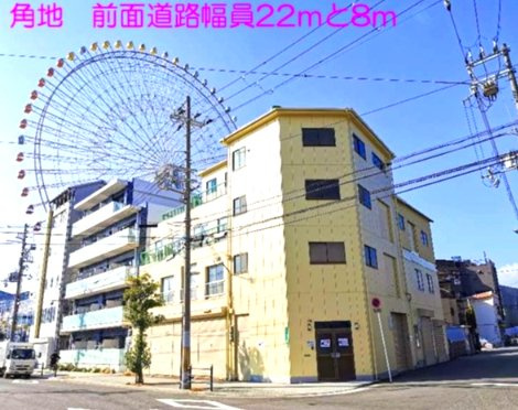 築港４階建倉庫＋事務所の外観