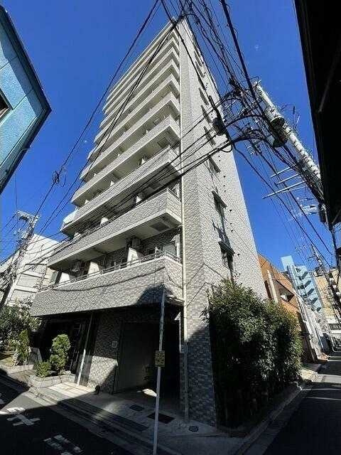 プレール・ドゥーク西大島駅前の外観