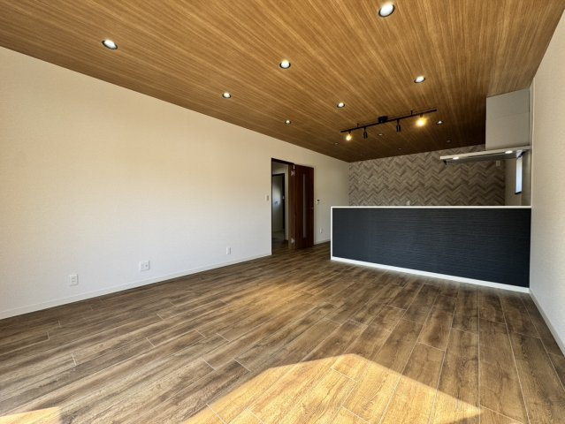 大字小野田中古一戸建て①の居間・リビング