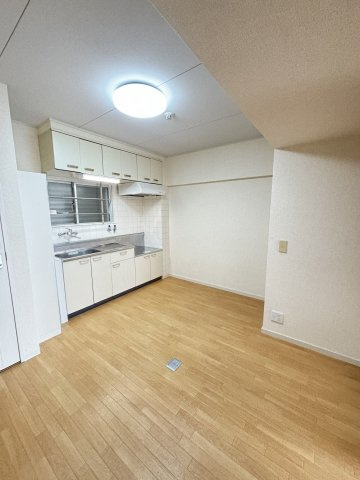 【居間・リビング】 | 第6高光マンション