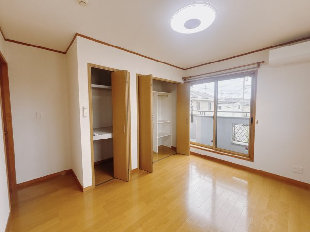 【中古戸建】前橋市富田町の洋室|■2階洋室｜子供部屋のメリットは「自立心を養うことができる」「自分で整理整頓できるようになる」そして、お子様が成長した際には「プライバシーを確保できる」といい事だらけ♪